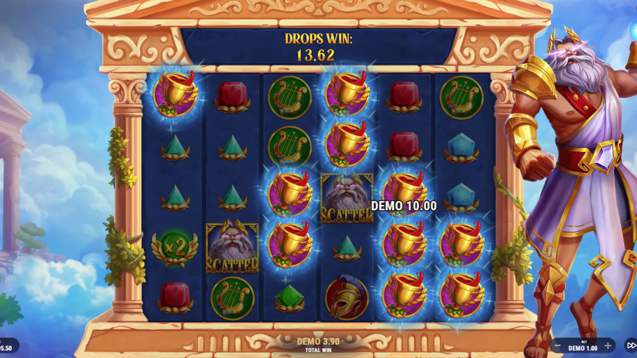 Función de caídas en cascada durante el juego base de Royalty of Olympus, mostrando la mecánica "Pay Anywhere".