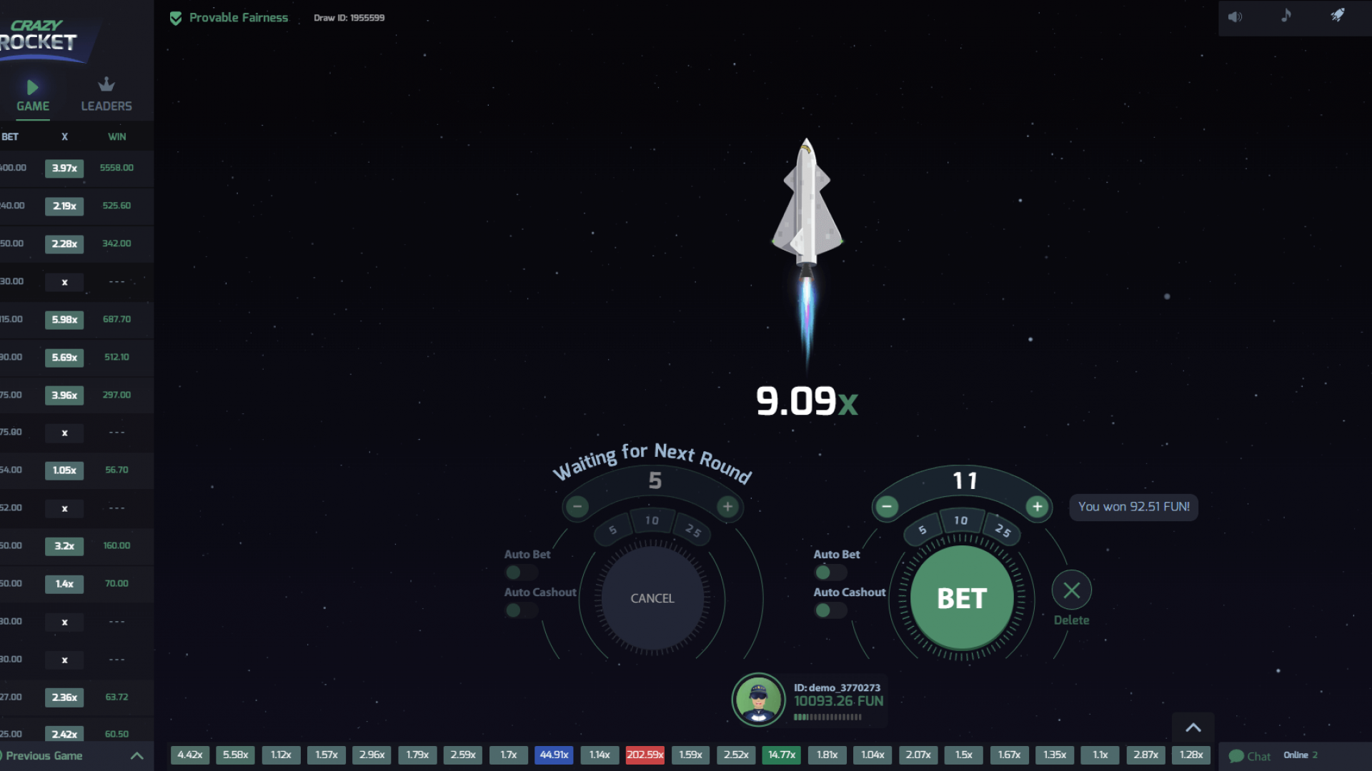 Segundo cashout — Garantindo lucro com o foguete em subida Ambos os tickets exibem valores de cashout; multiplicador ao vivo e lista social de ganhos à esquerda.